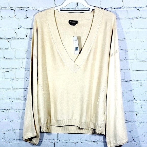 NWT Bebe Flutter Longsleeve Top, Large - Picture 1 of 4